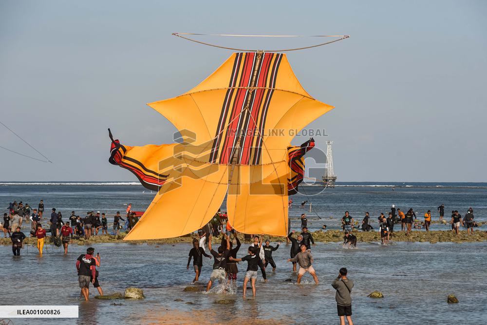 INDONESIA-BALI-KITE FESTIVAL