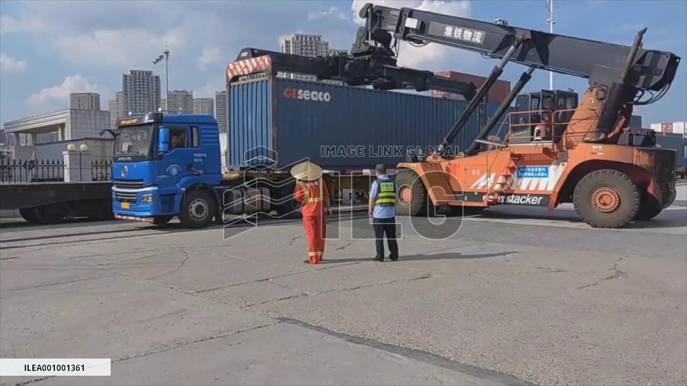 China's Liaoning launches freight train transporting PV products to Europe