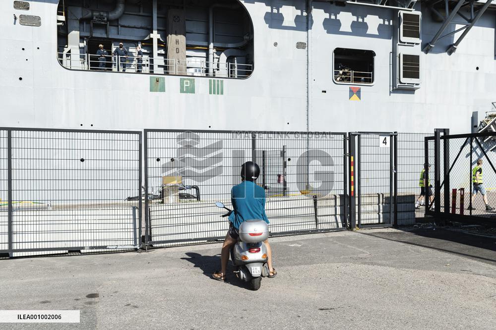 USS Kearsarge visits Helsinki