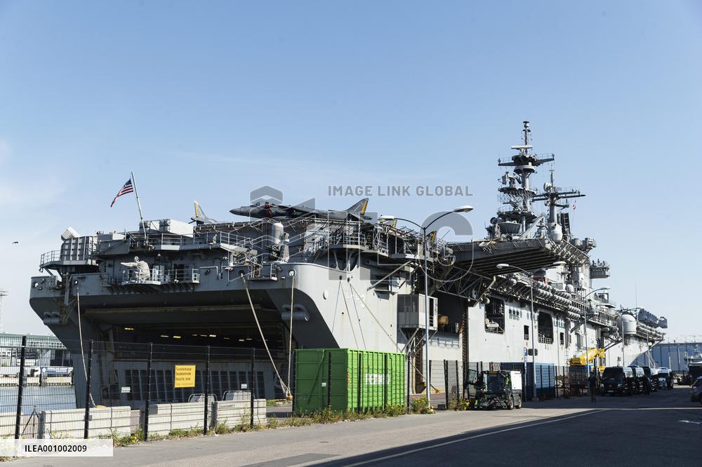 USS Kearsarge visits Helsinki
