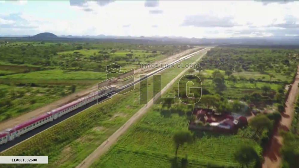 China-built modern railway helps facilitate mobility in Kenya
