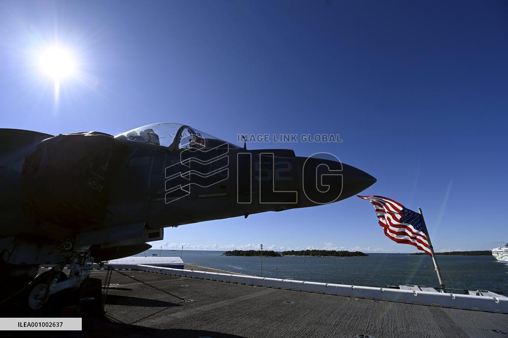 USS Kearsarge visits Helsinki