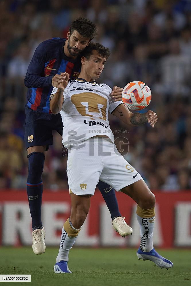 (SP)SPAIN-BARCELONA-FOOTBALL-GAMPER TROPHY-BARCELONA VS UNIVERSIDAD NACIONAL