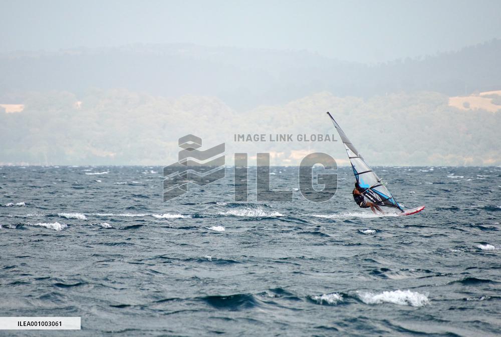 ITALY-BRACCIANO-SUMMER-DAILY LIFE
