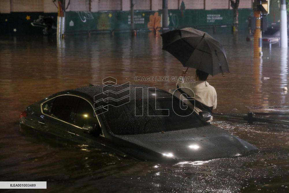 SOUTH KOREA-SEOUL-HEAVY RAINS
