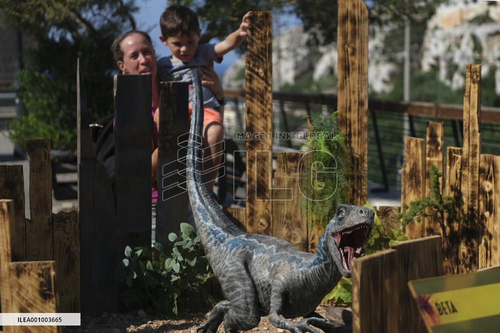 MALTA-MELLIEHA-JURASSIC WORLD-DINOSAUR-MODEL