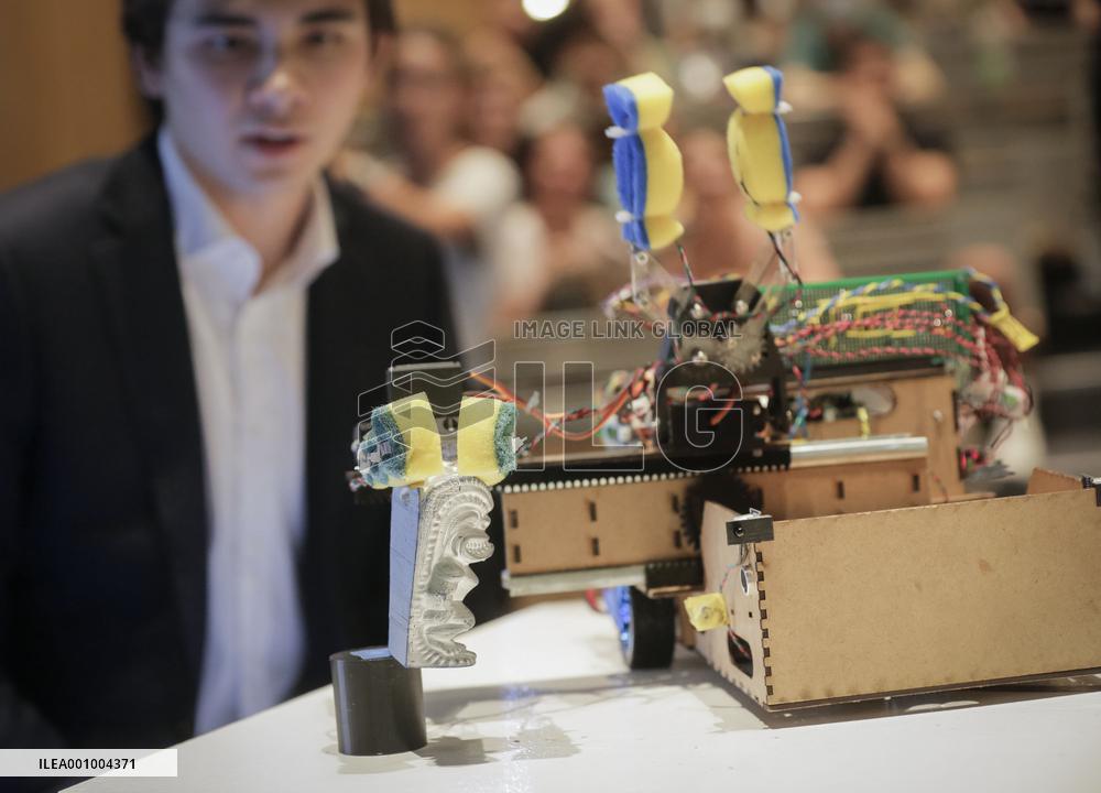 CANADA-VANCOUVER-UBC-ROBOT COMPETITION