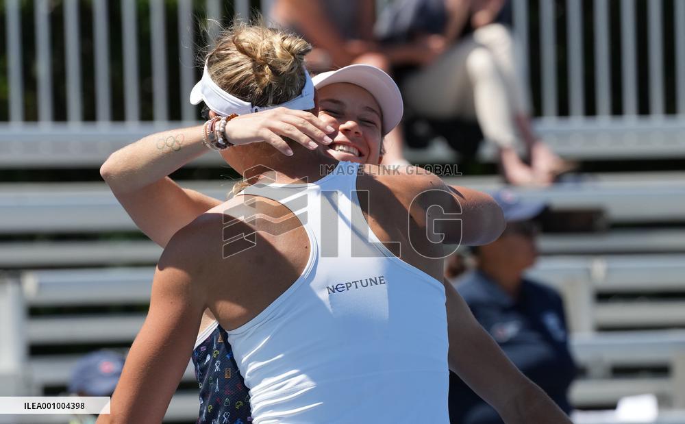 (SP)CANADA-TORONTO-TENNIS-NATIONAL BANK OPEN-WOMEN'S DOUBLES