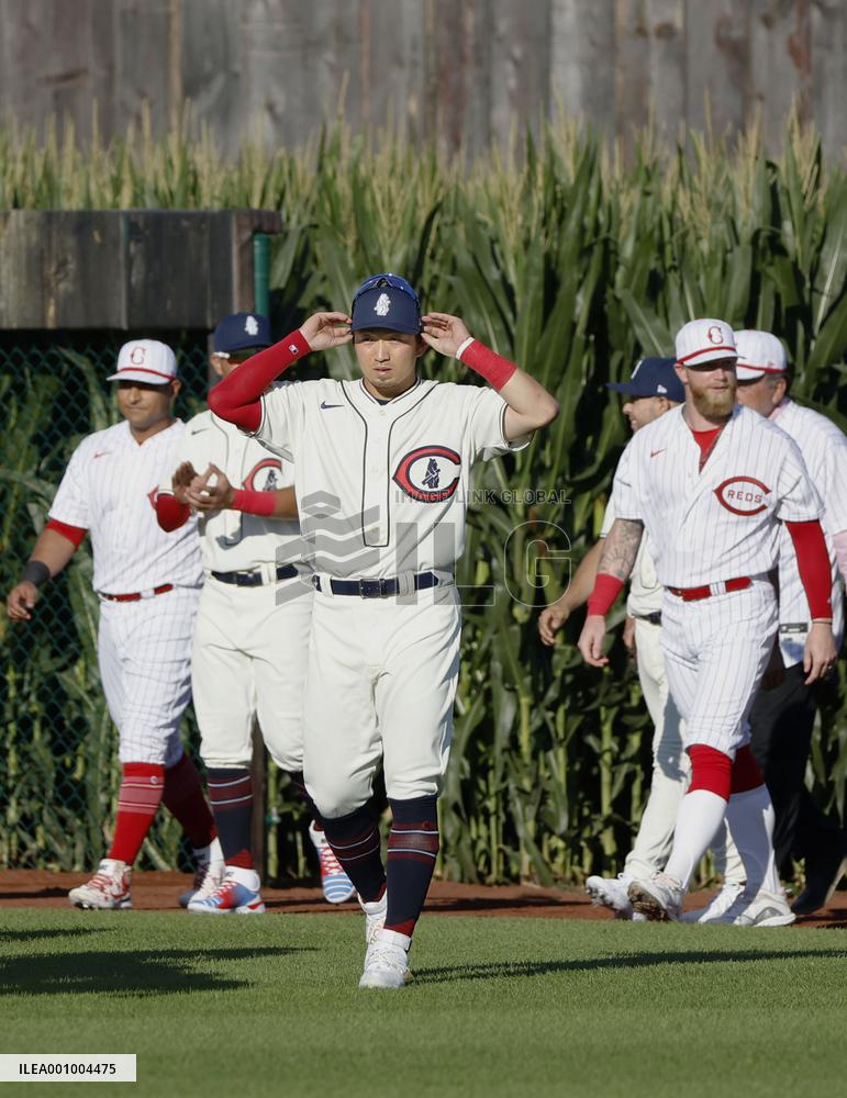 Baseball: Cubs vs. Reds