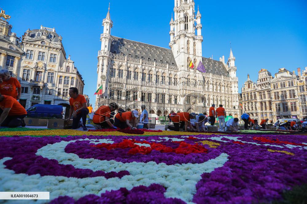 BELGIUM-BRUSSELS-FLOWER CARPET