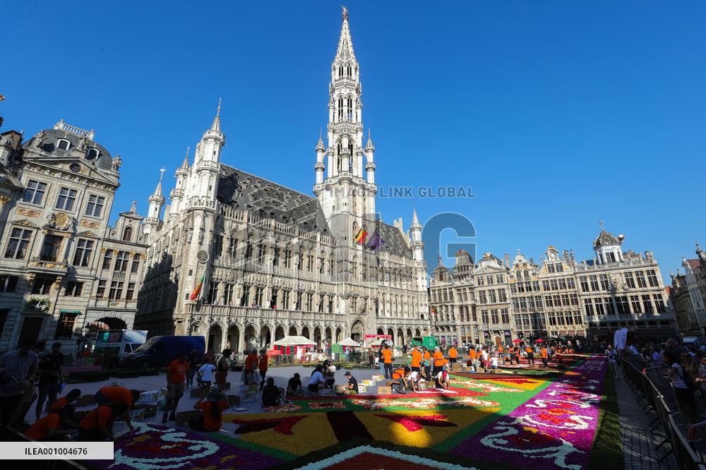 BELGIUM-BRUSSELS-FLOWER CARPET