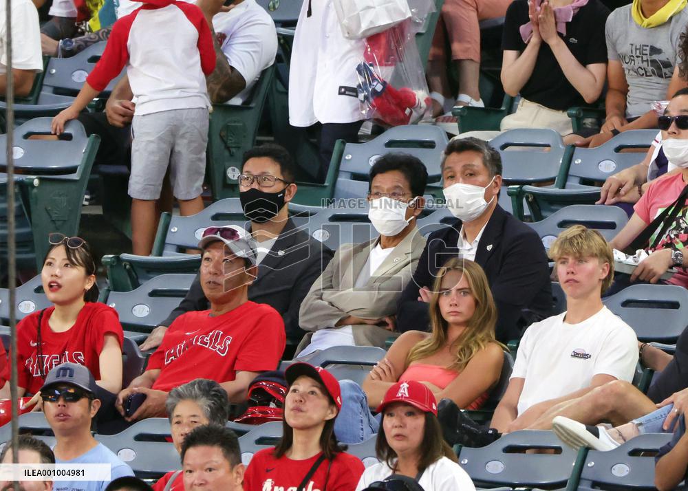 Japan's national baseball team manager Kuriyama in U.S.