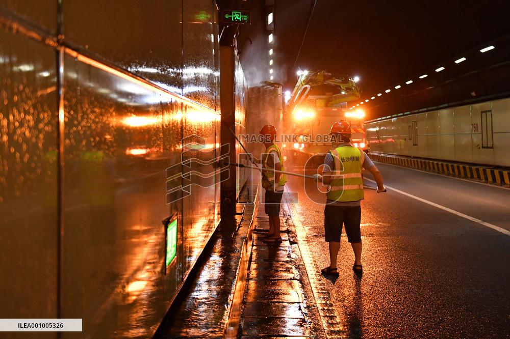 CHINA-HUNAN-CHANGSHA-TUNNEL MAINTENANCE (CN)