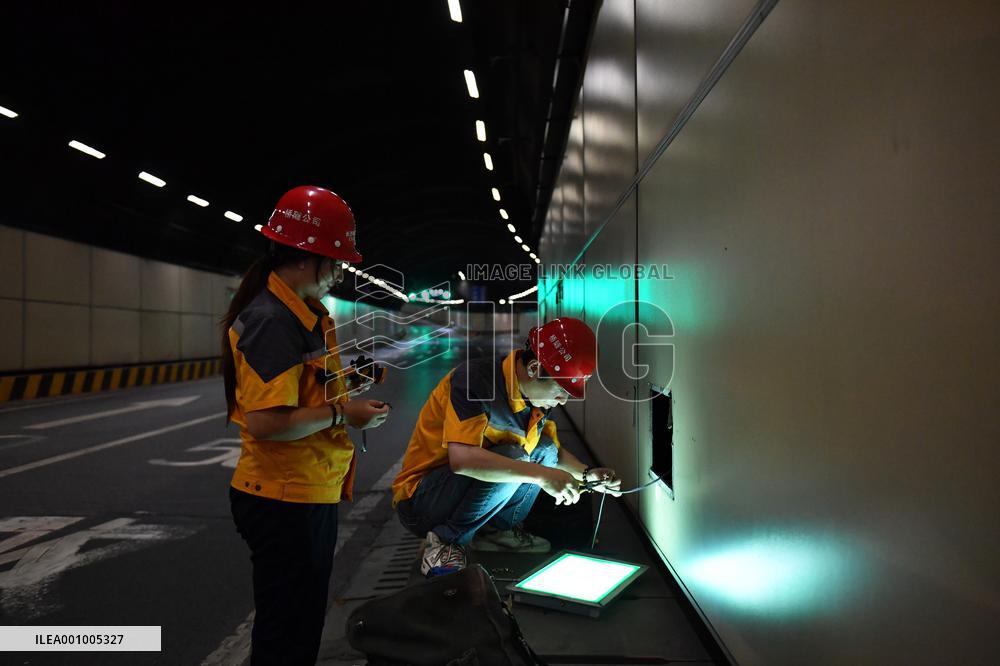 CHINA-HUNAN-CHANGSHA-TUNNEL MAINTENANCE (CN)