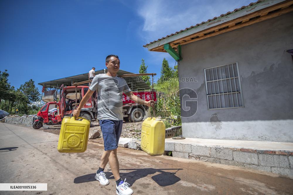CHINA-CHONGQING-DROUGHT RELIEF-WATER SUPPLY (CN)