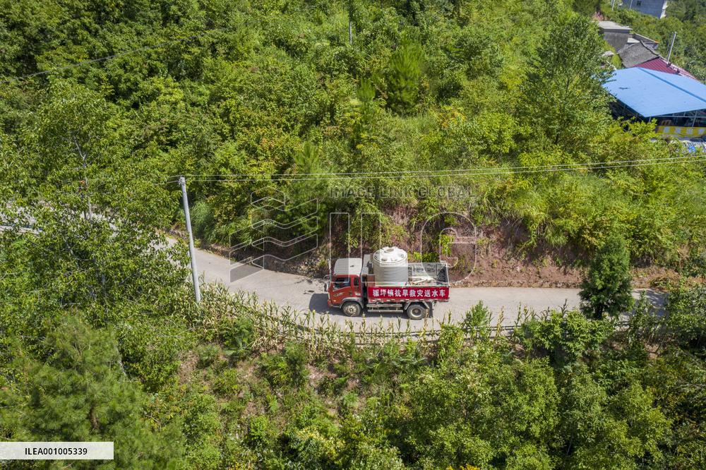 CHINA-CHONGQING-DROUGHT RELIEF-WATER SUPPLY (CN)