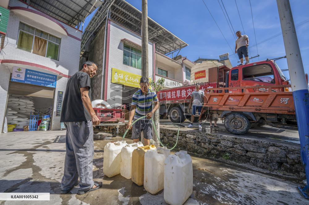 CHINA-CHONGQING-DROUGHT RELIEF-WATER SUPPLY (CN)