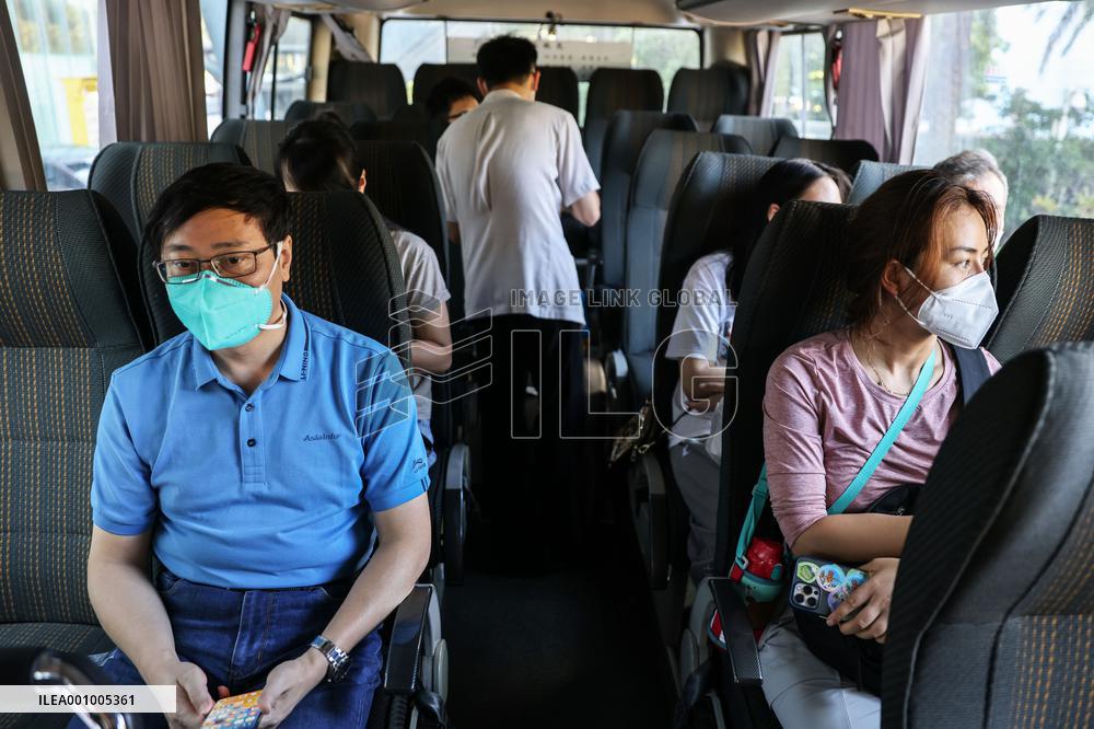 CHINA-HAINAN-STRANDED TOURISTS-RETURN (CN)