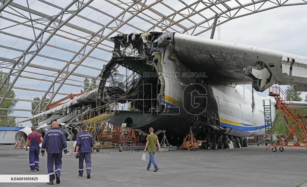 Destroyed biggest aircraft Antonov