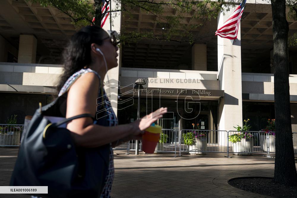 U.S.-WASHINGTON, D.C.-MAN ARRESTED-VIOLENCE THREAT AGAINST FBI