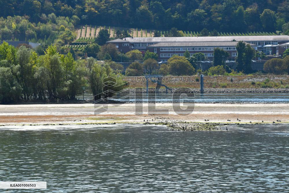 GERMANY-RIVER RHINE-WATER LEVEL