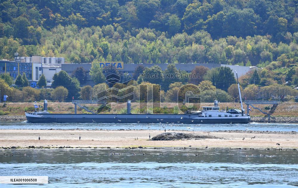 GERMANY-RIVER RHINE-WATER LEVEL