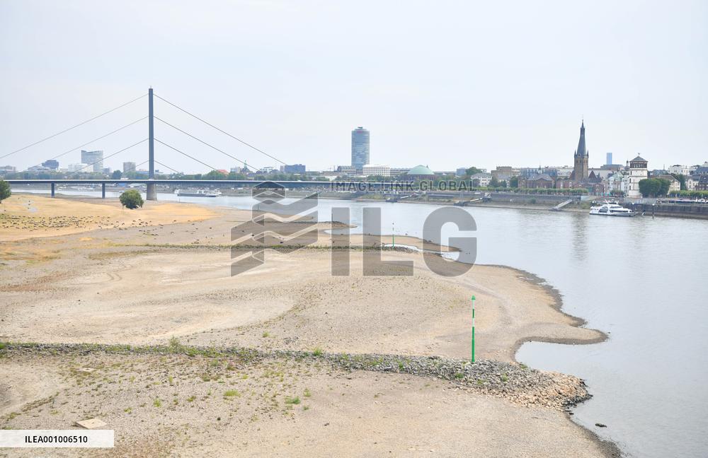 GERMANY-RIVER RHINE-WATER LEVEL