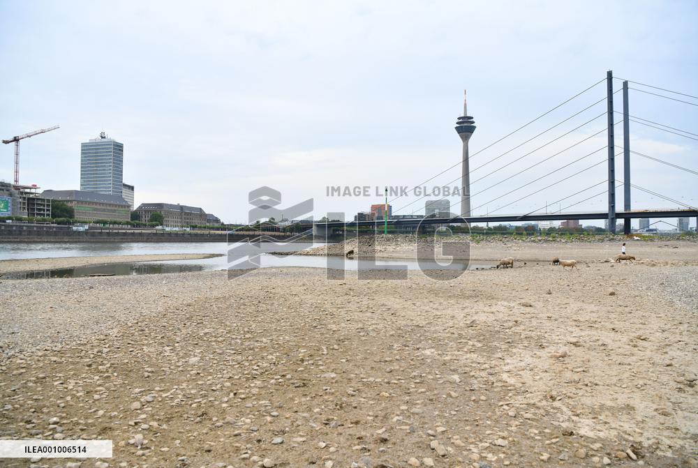 GERMANY-RIVER RHINE-WATER LEVEL