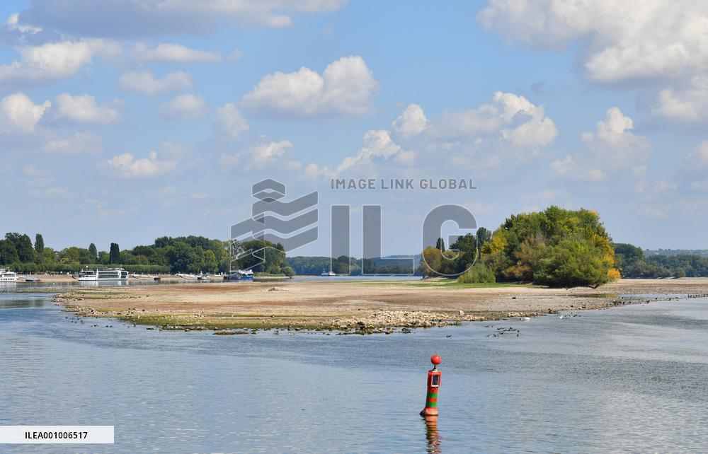 GERMANY-RIVER RHINE-WATER LEVEL