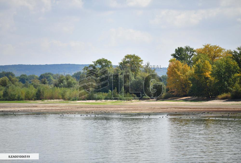 GERMANY-RIVER RHINE-WATER LEVEL
