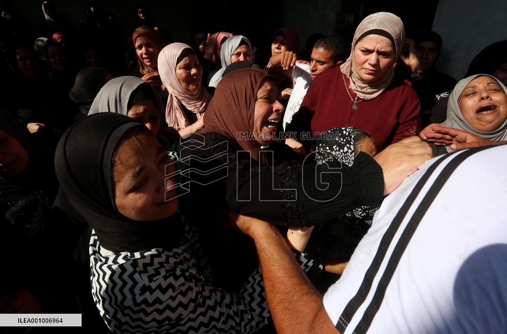MIDEAST-NABLUS-FUNERAL