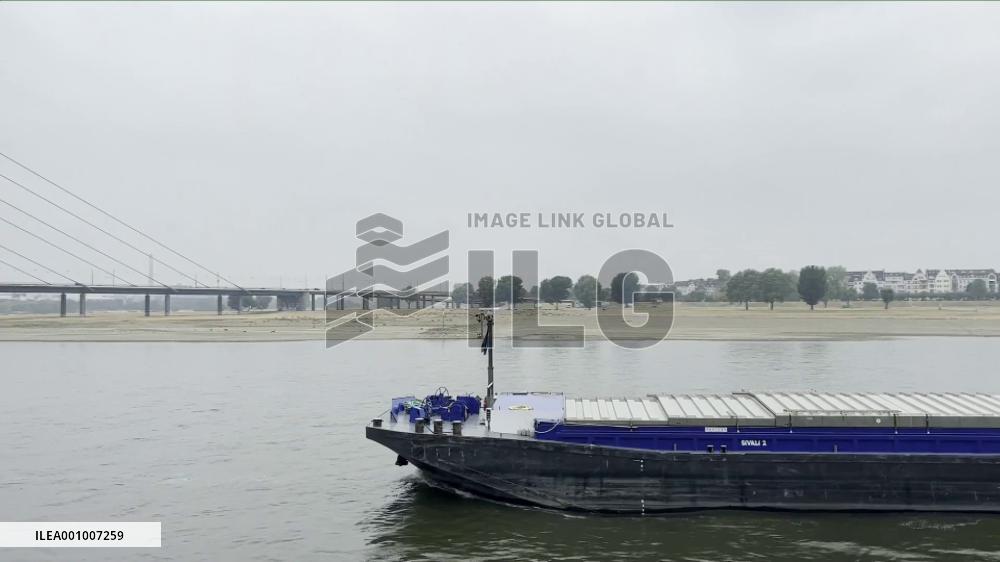 GLOBALink | River Rhine's low water levels spark supply worries in Germany