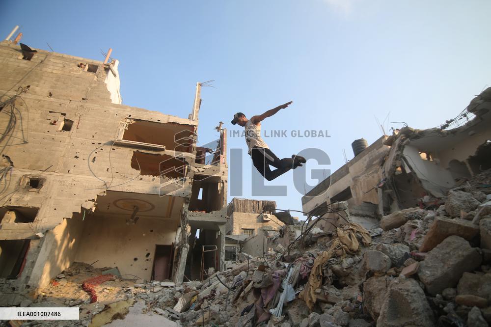 MIDEAST-GAZA-RAFAH-PARKOUR
