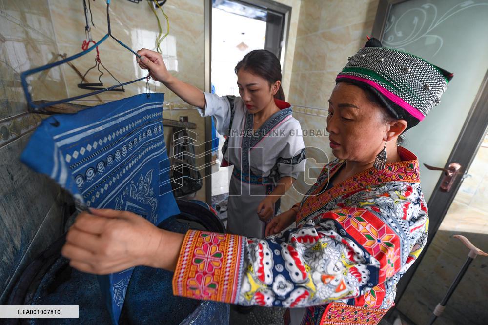 CHINA-GUIZHOU-GUIYANG-INTANGIBLE CULTURAL HERITAGE-BATIK (CN)