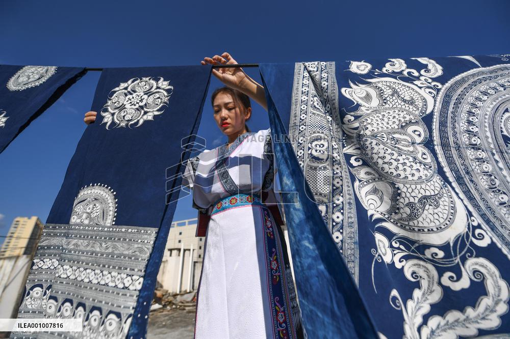 CHINA-GUIZHOU-GUIYANG-INTANGIBLE CULTURAL HERITAGE-BATIK (CN)