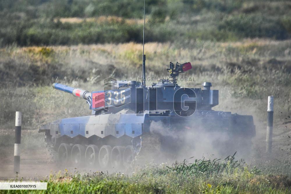 RUSSIA-MOSCOW-TANK BIATHLON-CHINESE TEAM