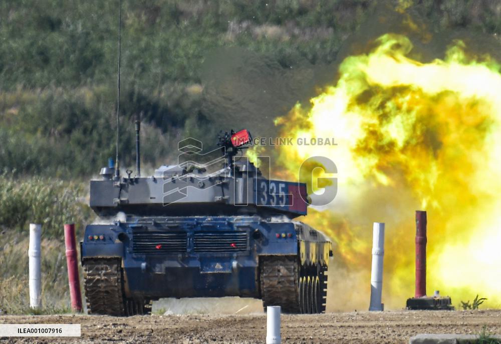 RUSSIA-MOSCOW-TANK BIATHLON-CHINESE TEAM