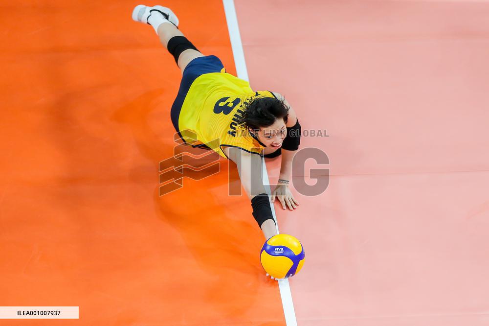 (SP)THE PHILIPPINES-PASIG CITY-VOLLEYBALL-AVC CUP-WOMEN-CHN VS VIE