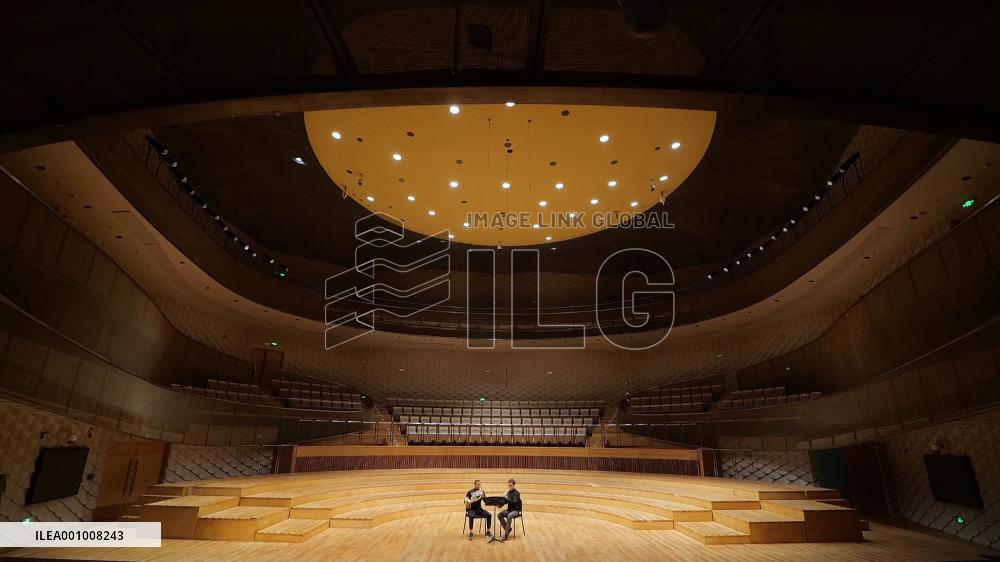 A reunion after 11 years: musicians continue friendship in China