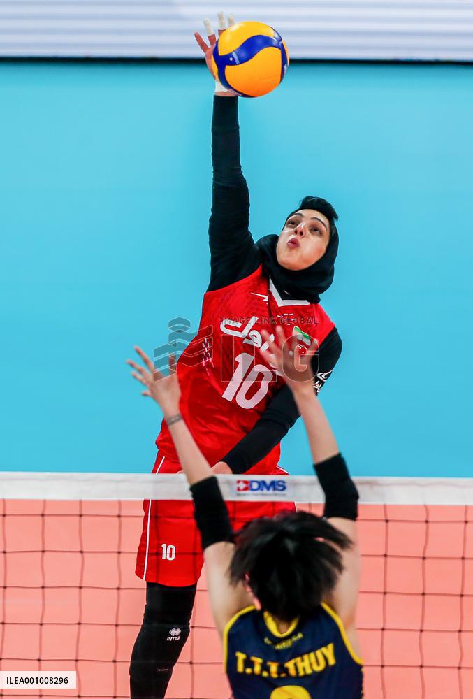 (SP)THE PHILIPPINES-PASIG CITY-VOLLEYBALL-AVC CUP-WOMEN-VIETNAM VS IRAN