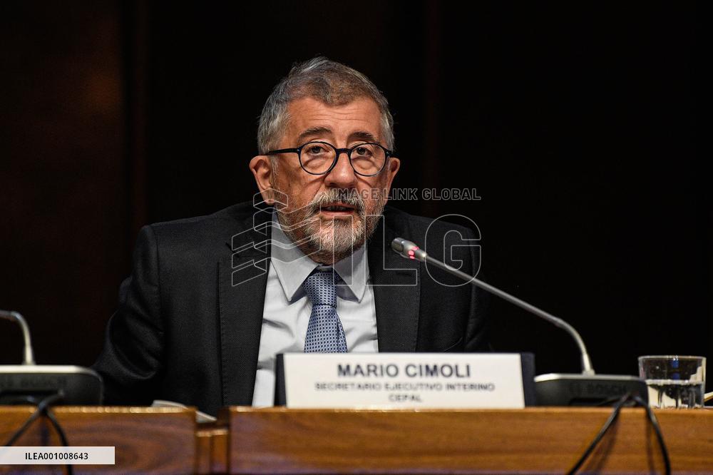 CHILE-SANTIAGO-LATAM-ECONOMY