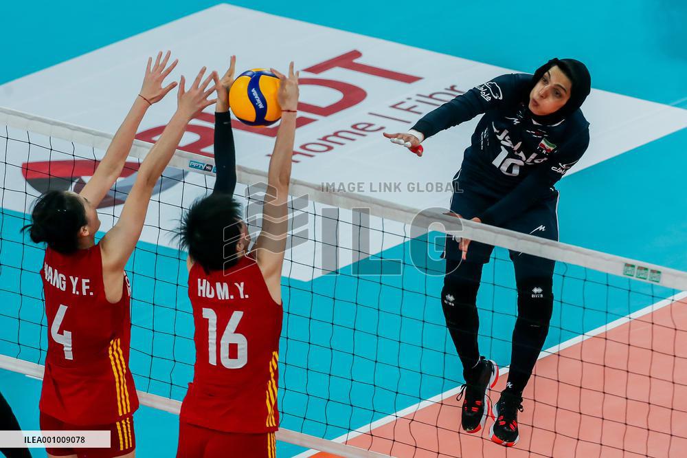 (SP)THE PHILIPPINES-PASIG CITY-VOLLEYBALL-AVC CUP-WOMEN-CHINA VS IRAN