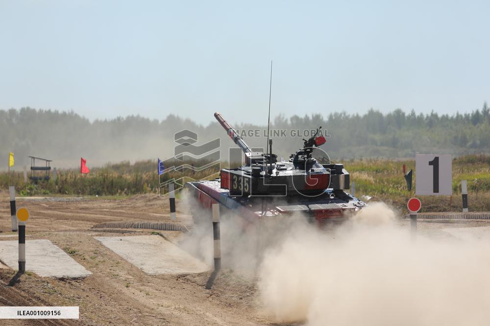 RUSSIA-MOSCOW-TANK BIATHLON-CHINESE TEAM