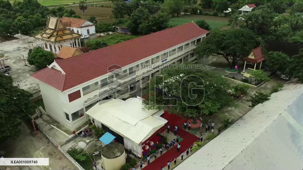 GLOBALink | China-funded "Kit of Love" project launched in Cambodia to help primary school students