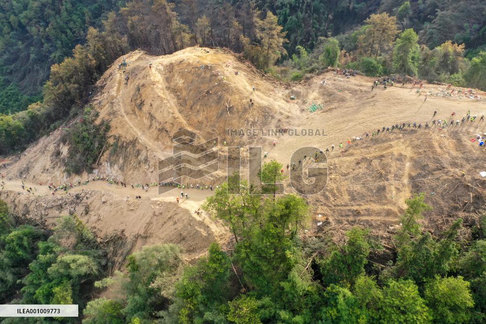 CHINA-CHONGQING-WILDFIRES-EXTINGUISHING (CN)