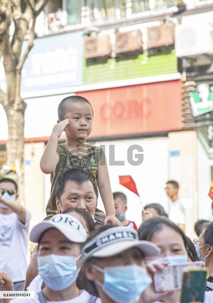 CHINA-CHONGQING-FIREFIGHTERS-LEAVING (CN)