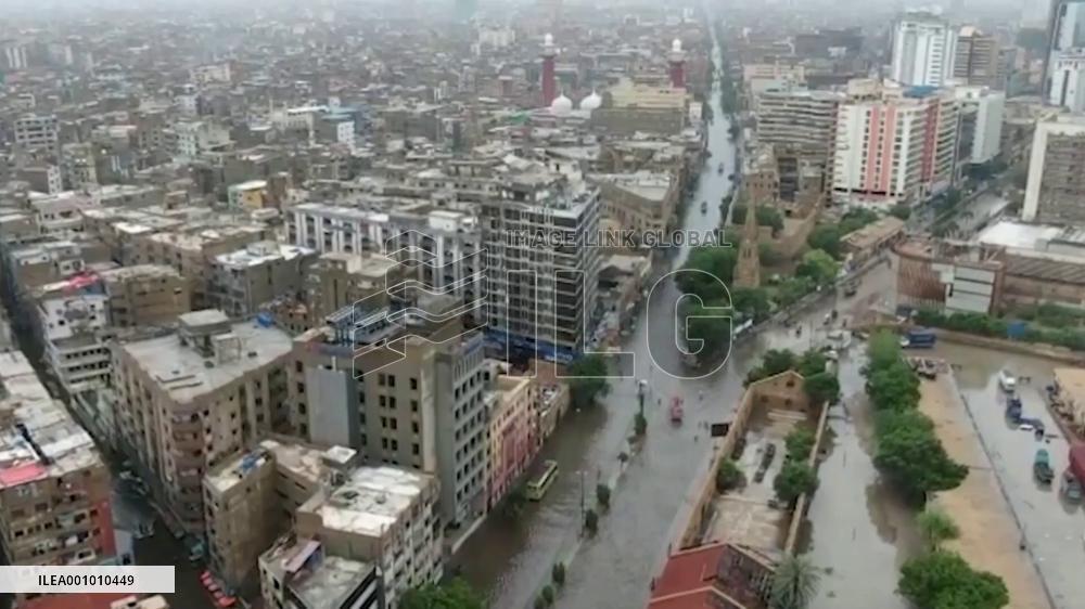 Death toll rises to 1,000 as torrential rains wreak havoc in Pakistan