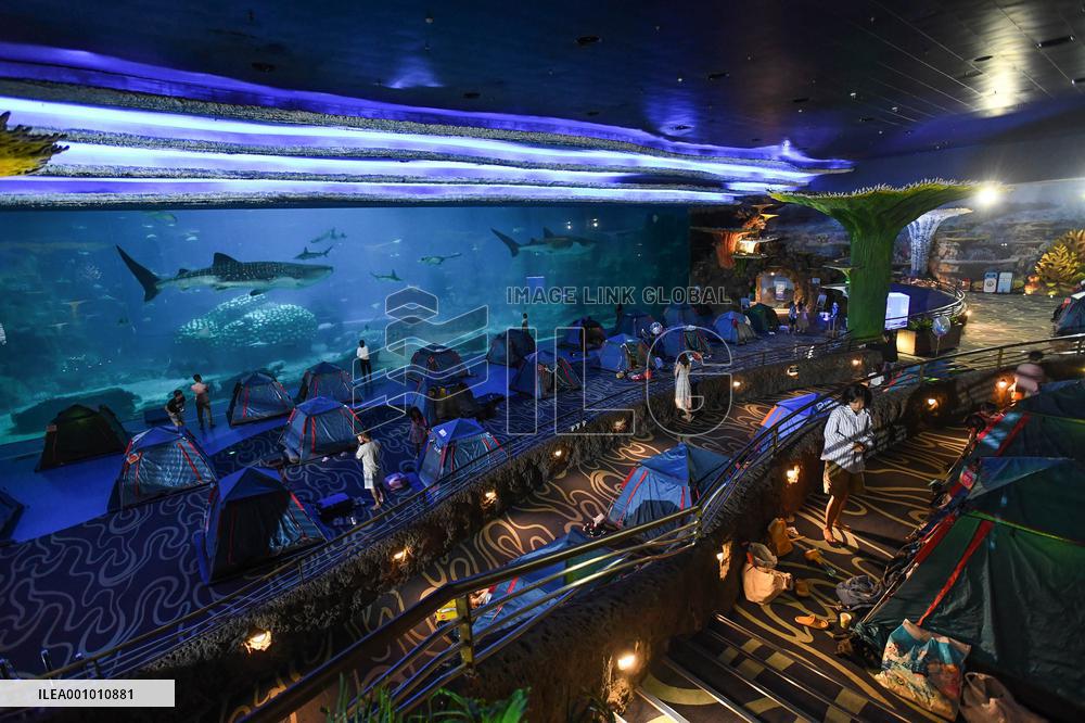 CHINA-ZHUHAI-OCEAN PARK-NIGHT CAMPING (CN)