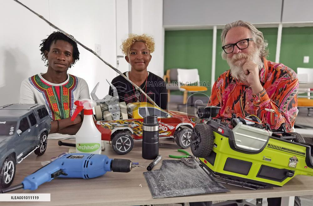 NAMIBIA-YOUNG ENGINEERS-HAND-MADE TOY CARS-BUSINESS OPPORTUNITIES
