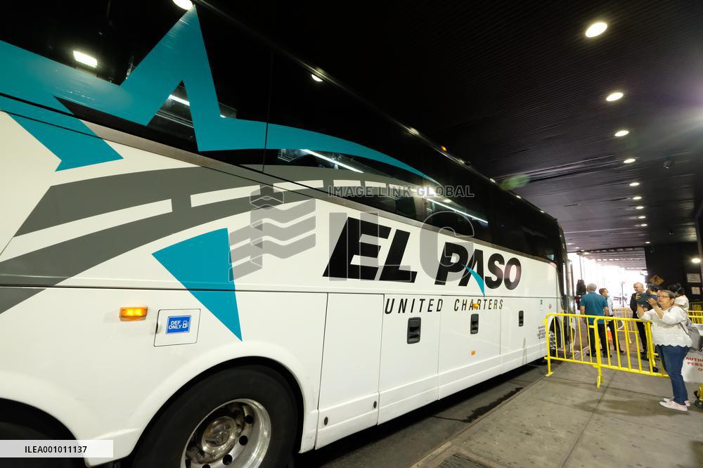 U.S.-NEW YORK-MIGRANT BUSES FROM TEXAS-ARRIVAL
